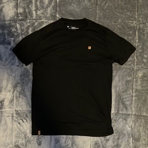 tentree all black (M) short sleeve t-shirt